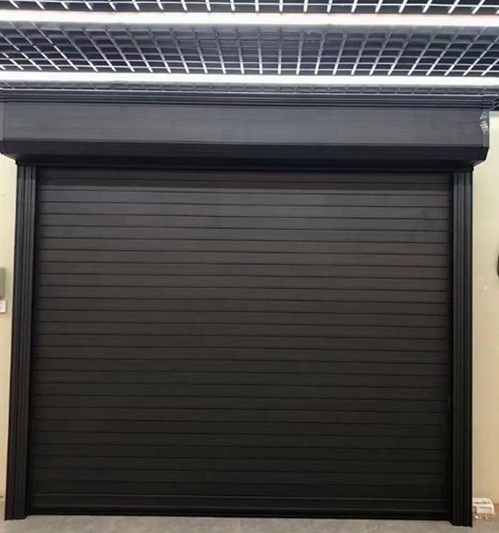 车库硬质快卷门.jpg