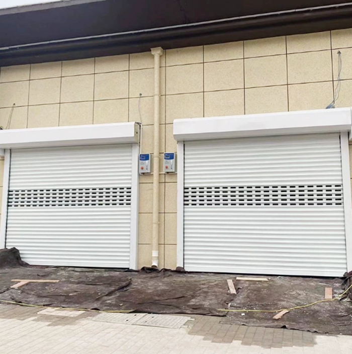 地下车库硬质快卷门.jpg